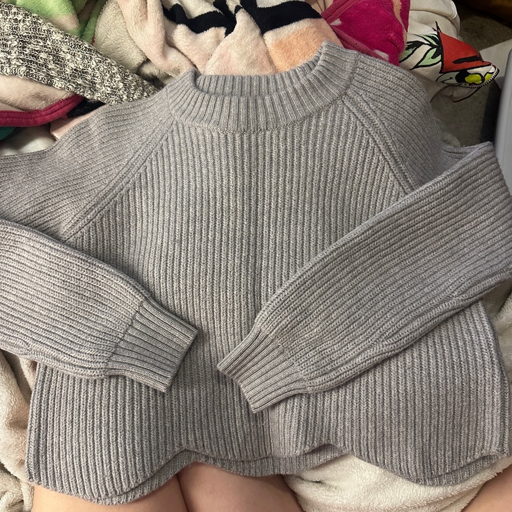 Wilfred grey scalloped sweater